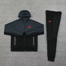 Conjunto chándal Nike